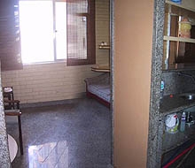 rest.jpg (11560 bytes)